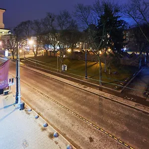 2 хв ходу до оперного театру!студія класс! Апартаменты