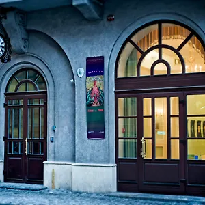 4* Hotel British Club